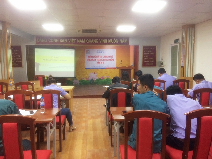 Occupational Safety and Health Pre-audit for Printing Enterprise - Z176 Factory 4 huan luyen an toan lao dong nhom 1 3 4 6 1